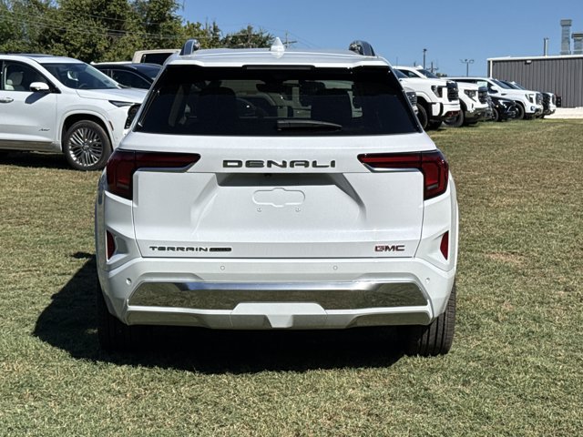 New 2027 GMC Terrain Denali w/ LPO, Black Badging Package AWD/4WD image 4