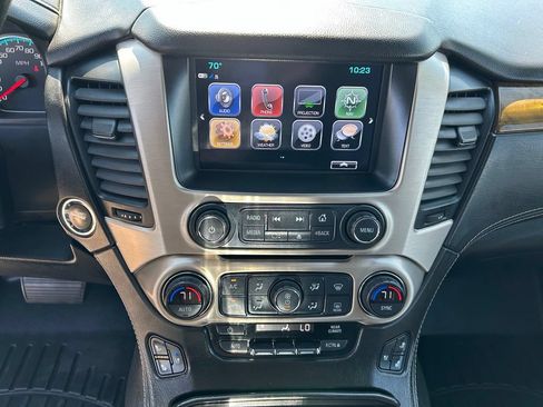 Used 2017 GMC Yukon Denali w/ Open Road Package AWD/4WD image 21