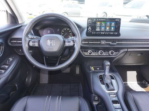 Used 2023 Honda HR-V EX-L image 11