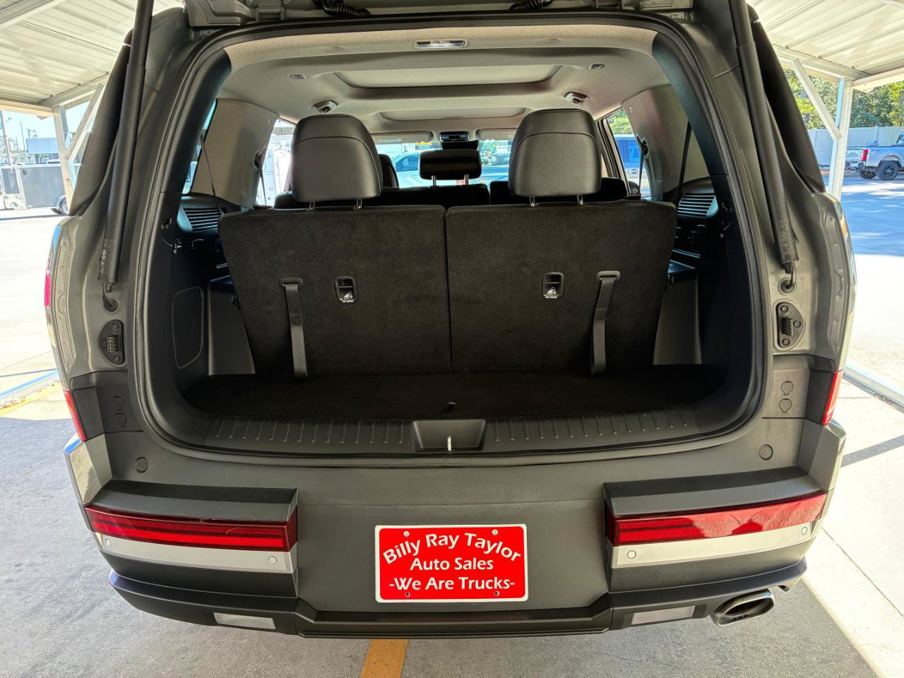 Used 2024 Hyundai Santa Fe Limited FWD image 34