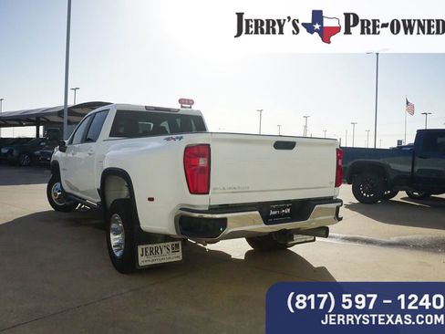 Used 2022 Chevrolet Silverado 3500 LT w/ Convenience Package image 4