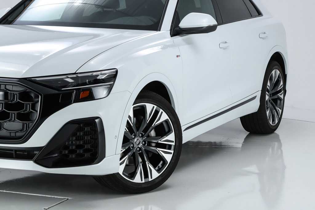 Used 2026 Audi Q8 Premium Plus AWD/4WD image 4