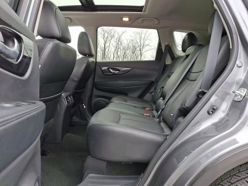 Used 2017 Nissan Rogue SL w/ SL Premium Package image 13