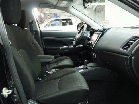Used 2020 Mitsubishi Outlander Sport SE FWD image 22