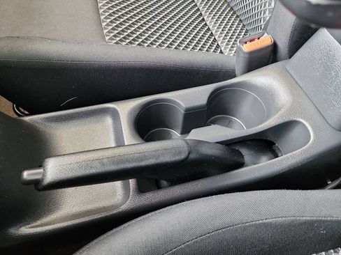 Used 2022 Nissan Versa S FWD image 31