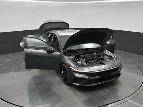 New 2026 Hyundai Elantra Sport FWD image 41