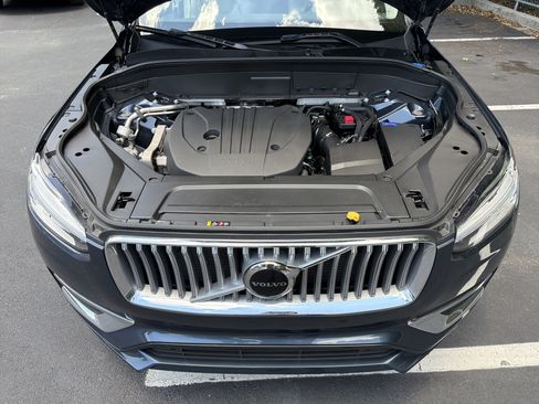 Certified 2024 Volvo XC90 B5 Core w/ Protection Package AWD/4WD image 36