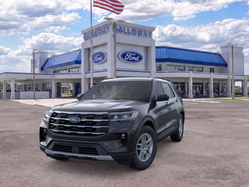 New 2026 Ford Explorer Active w/ Active Comfort Package RWD image 2