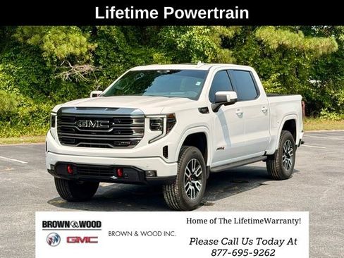 Used 2024 GMC Sierra 1500 AT4 w/ Technology Package AWD/4WD image 1