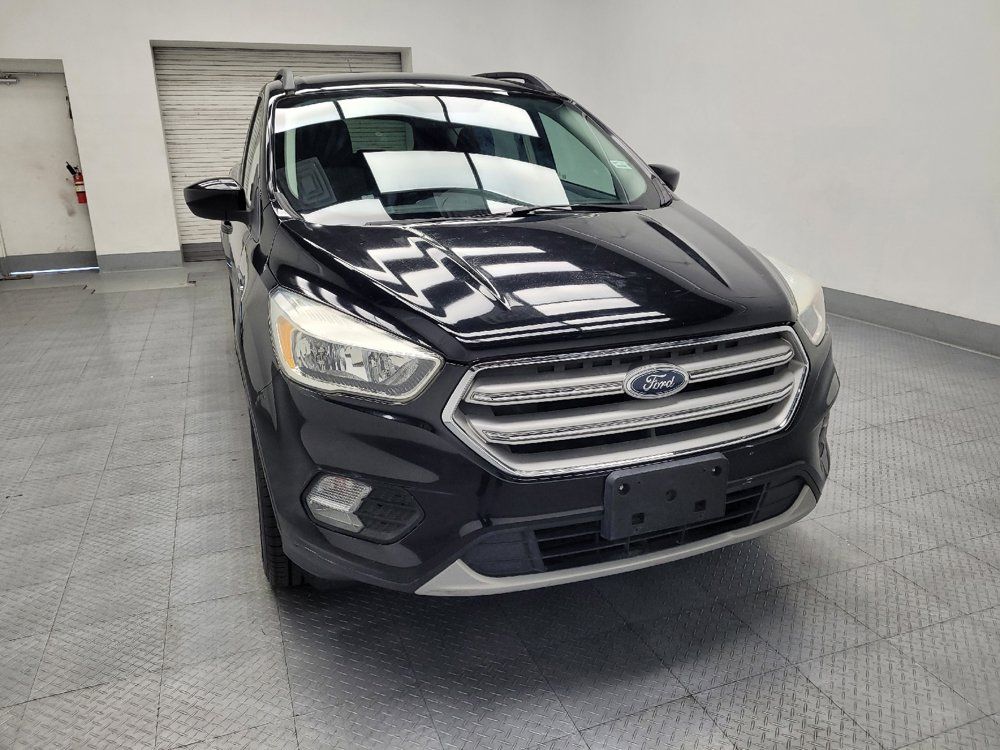 Used 2018 Ford Escape SE FWD image 14