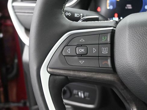 New 2025 Jeep Grand Cherokee Limited w/ Trailer Tow Package image 35