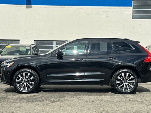 Used 2025 Volvo XC60 B5 Plus AWD/4WD image 7