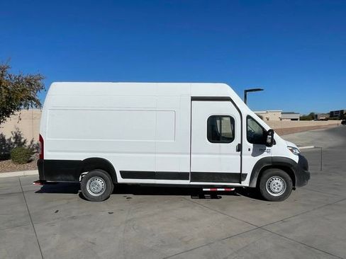 Used 2024 RAM ProMaster 3500 w/ Delivery Van Package image 3