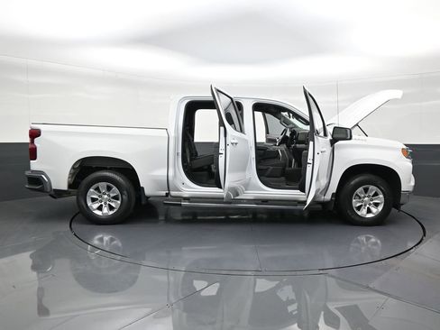 Used 2023 Chevrolet Silverado 1500 LT image 29
