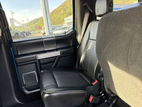 Used 2019 Ford F150 Lariat w/ Equipment Group 502A Luxury AWD/4WD image 13