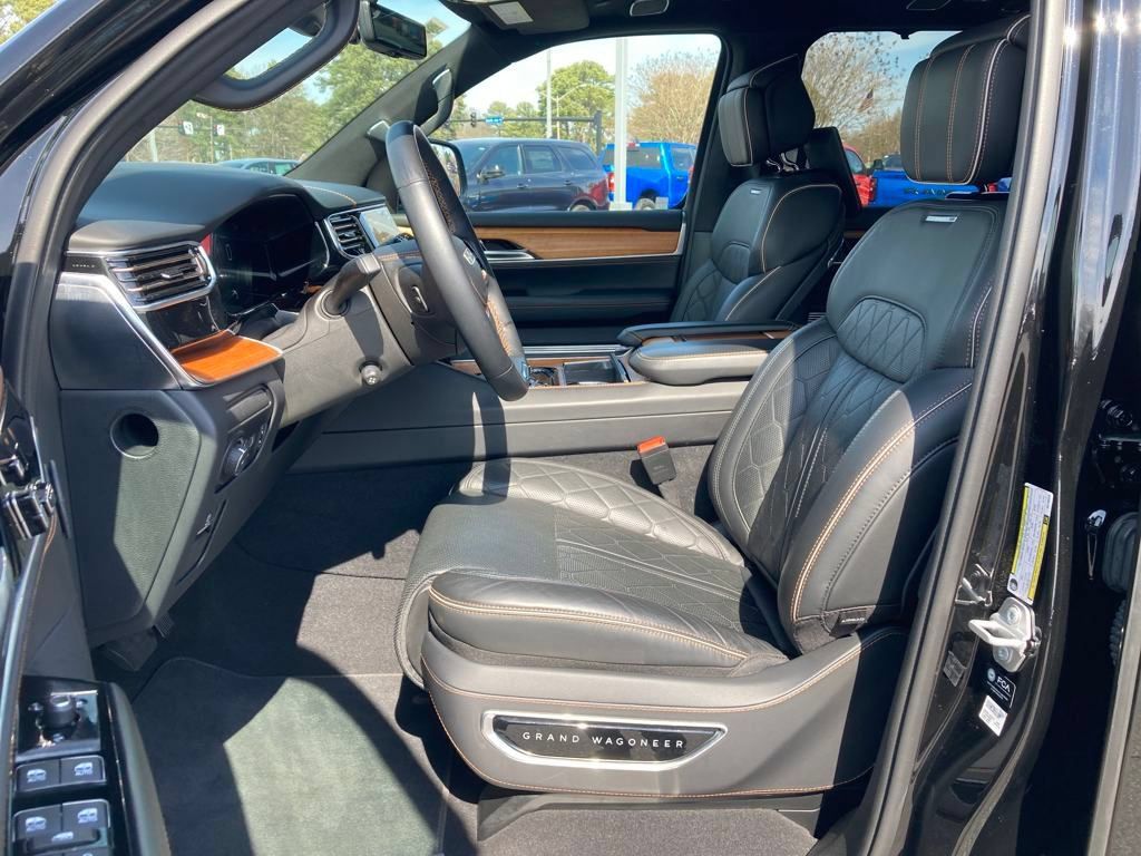 New 2024 Jeep Grand Wagoneer L Series III w/ Rear Seat Video Group 1 AWD/4WD image 10