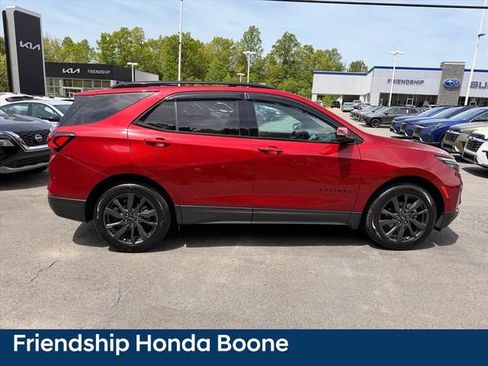 Used 2024 Chevrolet Equinox RS w/ RS Leather Package AWD/4WD image 16
