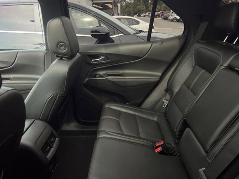 Used 2023 Chevrolet Equinox Premier FWD image 7