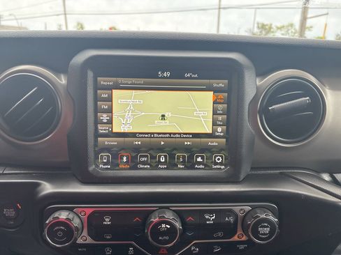 Used 2018 Jeep Wrangler Unlimited Sport S AWD/4WD image 31