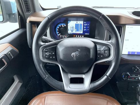 Used 2022 Ford Bronco Outer Banks w/ Sasquatch Package AWD/4WD image 13