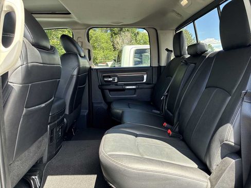 Used 2018 RAM 3500 Laramie w/ Convenience Group AWD/4WD image 23