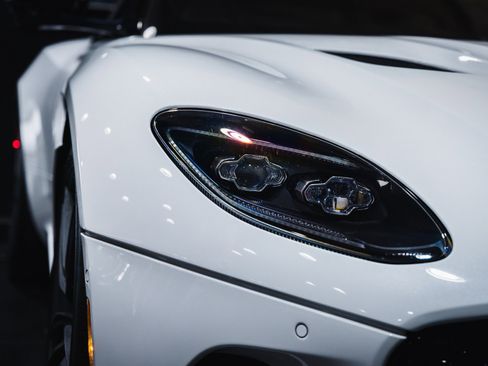 Used 2019 Aston Martin DBS Superleggera image 36