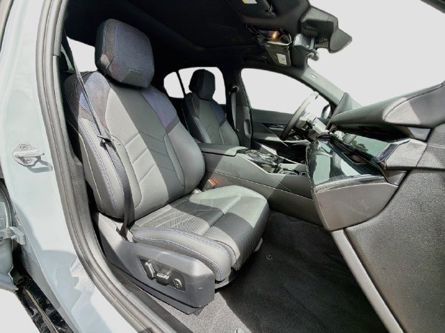 Used 2026 BMW i5 eDrive40 w/ M Sport Package RWD image 15