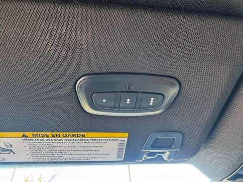Used 2023 Jeep Grand Cherokee Overland w/ Luxury Tech Group IV AWD/4WD image 37