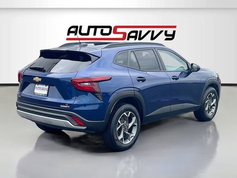 Used 2024 Chevrolet Trax LT w/ Driver Confidence Package FWD image 7