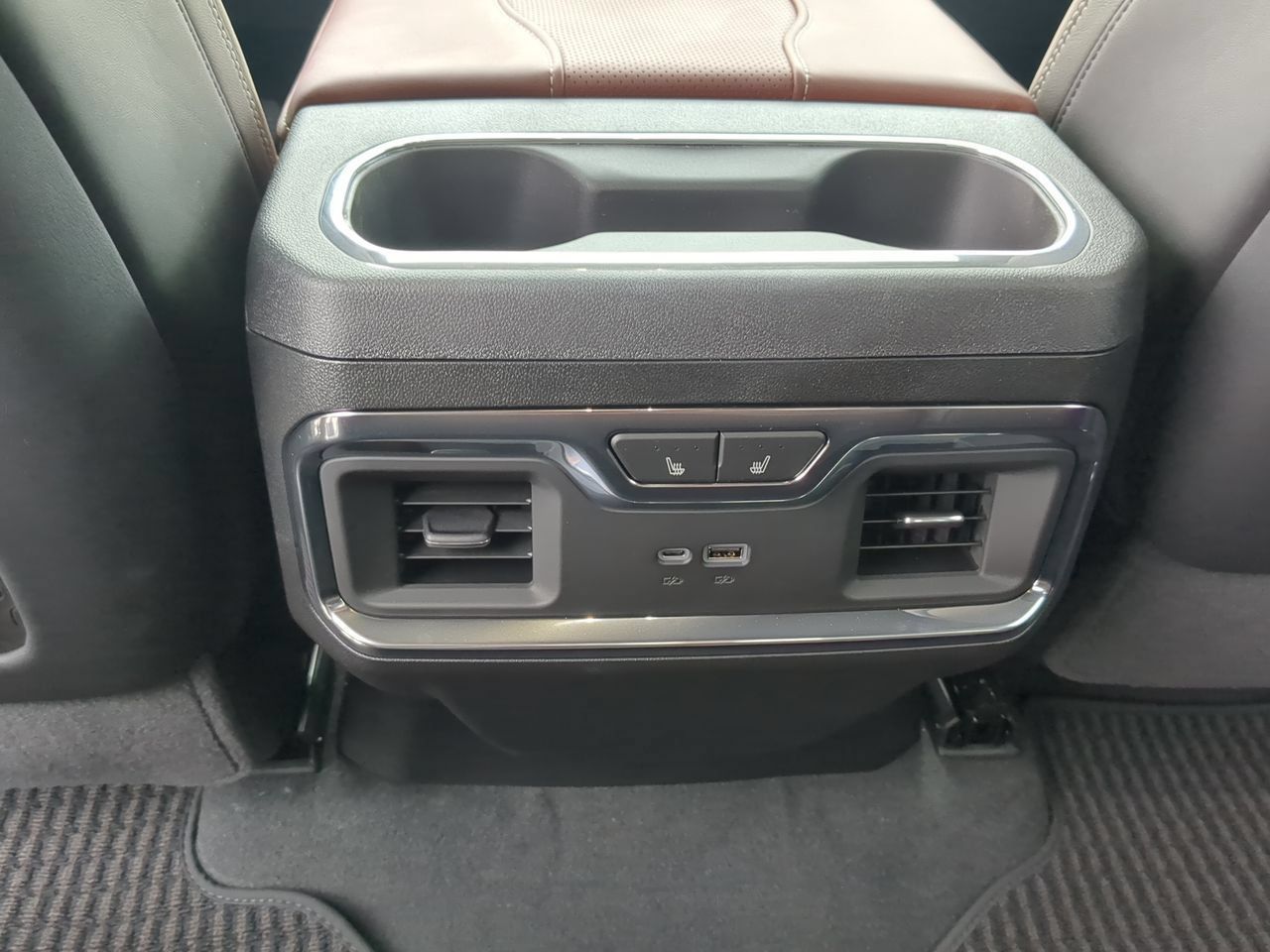 Used 2026 GMC Sierra 1500 Denali Ultimate AWD/4WD image 22