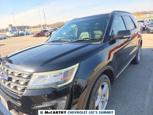 Used 2016 Ford Explorer XLT w/ Equipment Group 202A image 1