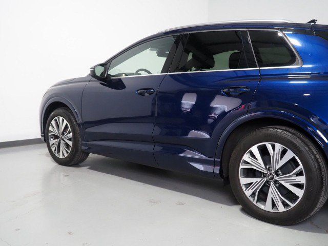 Used 2023 Audi Q4 e-tron Premium Plus w/ Premium Plus RWD image 49