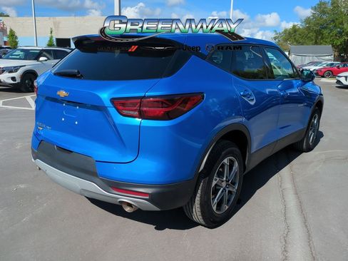 Used 2025 Chevrolet Blazer LT AWD/4WD image 4
