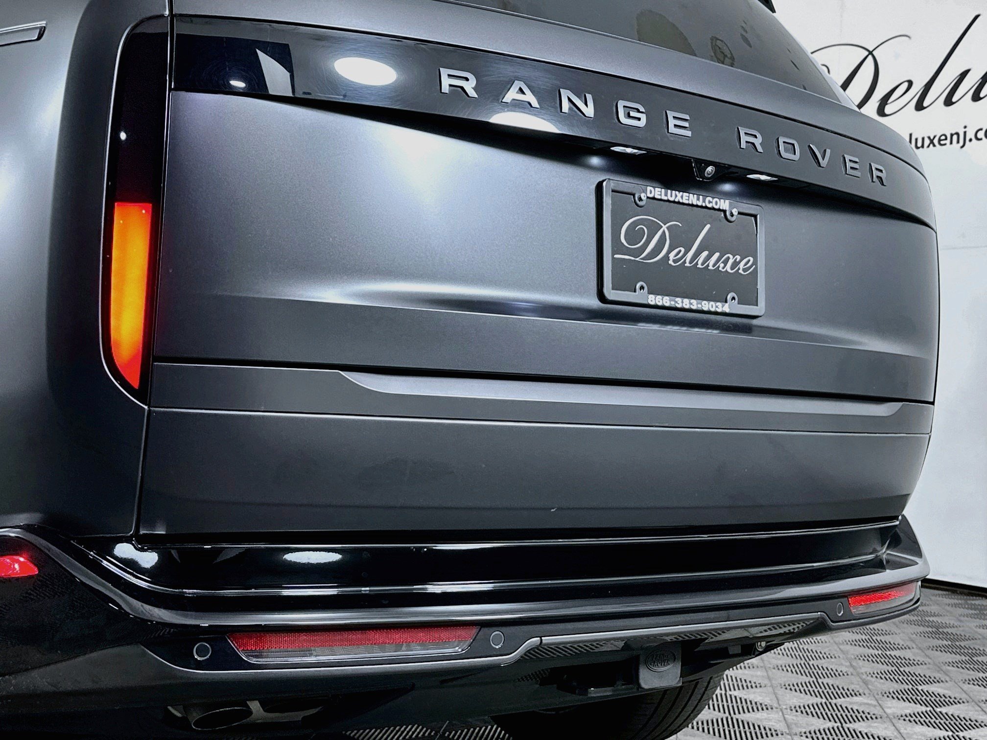 Used 2024 Land Rover Range Rover Long Wheelbase Autobiography AWD/4WD image 25