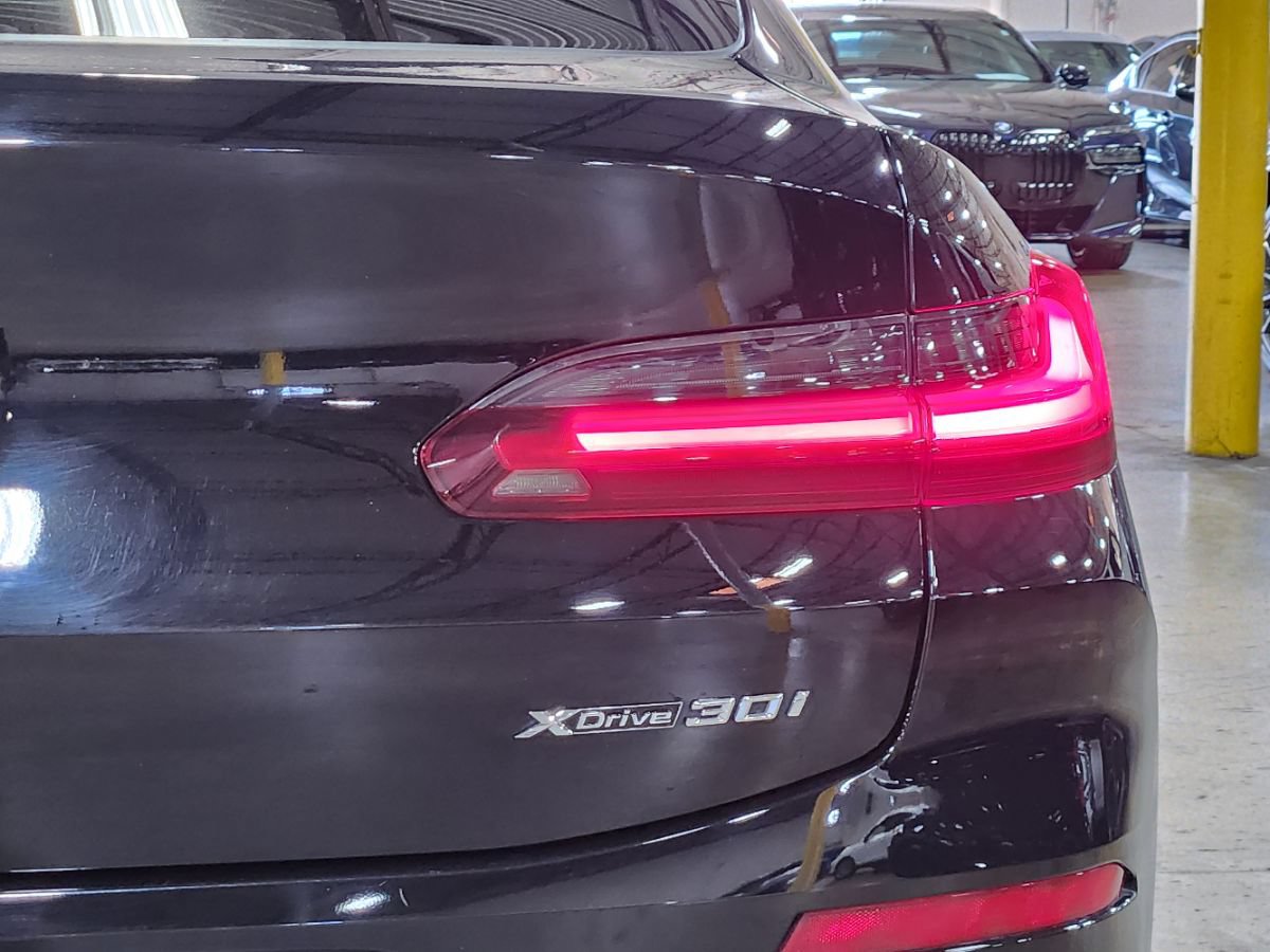 Used 2022 BMW X4 xDrive30i w/ Convenience Package AWD/4WD image 19