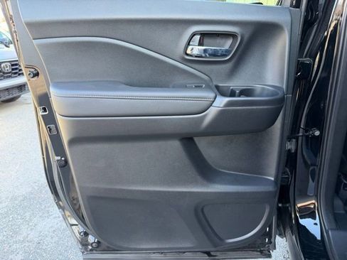Used 2023 Honda Ridgeline RTL-E image 35
