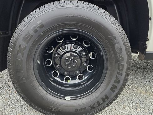 Used 2024 RAM 3500 Laramie w/ Night Edition image 11