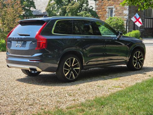 Used 2020 Volvo XC90 T6 Momentum w/ Protection Package Premier AWD/4WD image 4