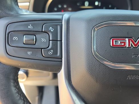 Used 2022 GMC Yukon SLT w/ SLT Luxury Package AWD/4WD image 18
