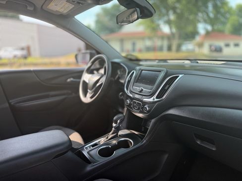 Used 2022 Chevrolet Equinox LT FWD image 26