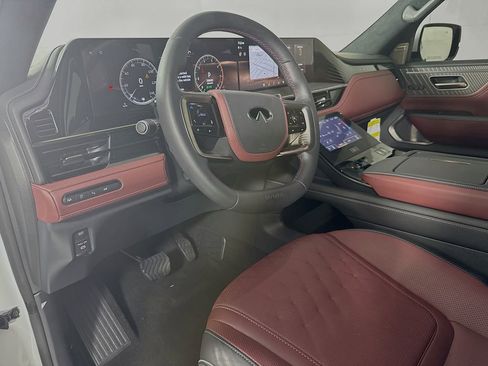 Certified 2026 INFINITI QX80 Autograph w/ Premium Cargo Package image 11