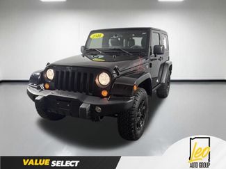 Used 2016 Jeep Wrangler Sahara AWD/4WD video 1