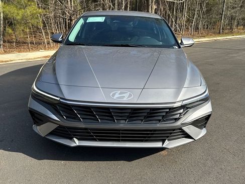 New 2026 Hyundai Elantra SE image 8