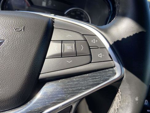 Used 2025 Cadillac XT5 Premium Luxury image 21