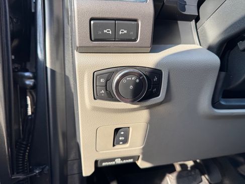 Used 2017 Ford F250 XLT w/ XLT Value Package AWD/4WD image 20