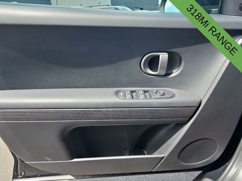 Used 2025 Hyundai Ioniq 5 SE RWD image 28