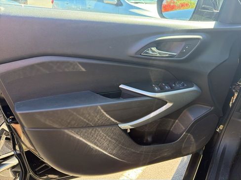 Certified 2024 Chevrolet Trax LS w/ LS Convenience Package image 9