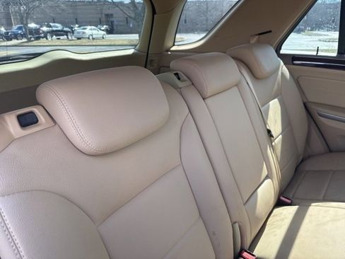 Used 2010 Mercedes-Benz ML 350 4MATIC image 11