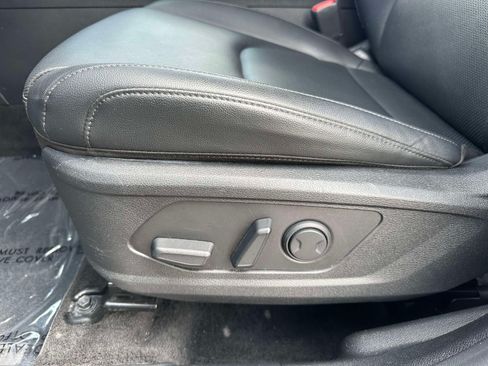 Used 2025 Kia Sportage EX w/ Premium Package AWD/4WD image 21