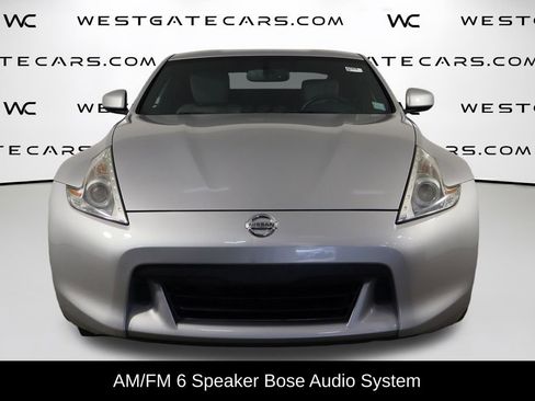 Used 2009 Nissan 370Z Touring image 2